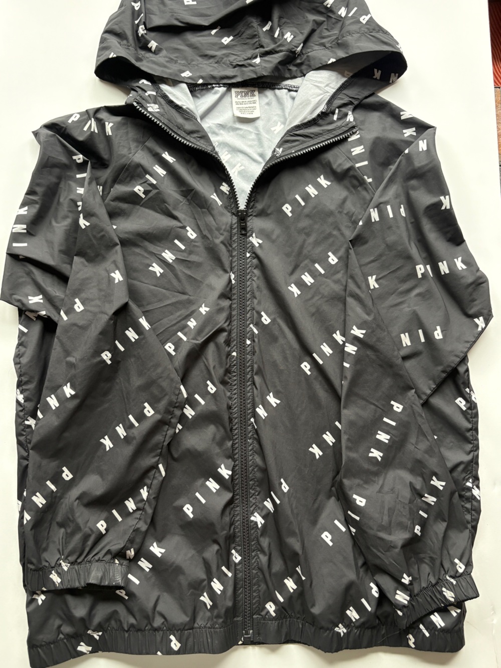 PINK VICTORIA SECRET WIND BREAKER MONOGRAM BLACK AND WHITE HOOD